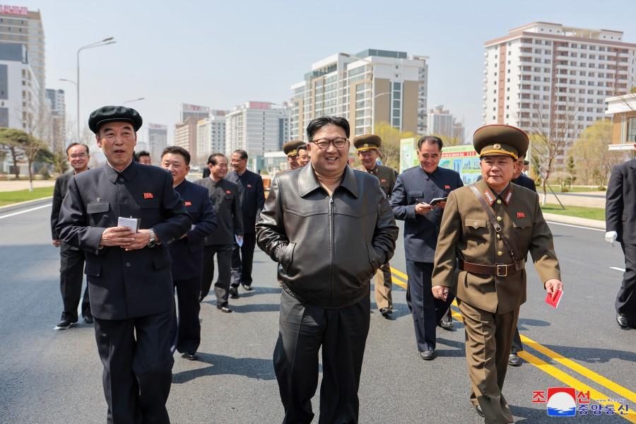 Respected Comrade Kim Jong Un Inspects Constructio